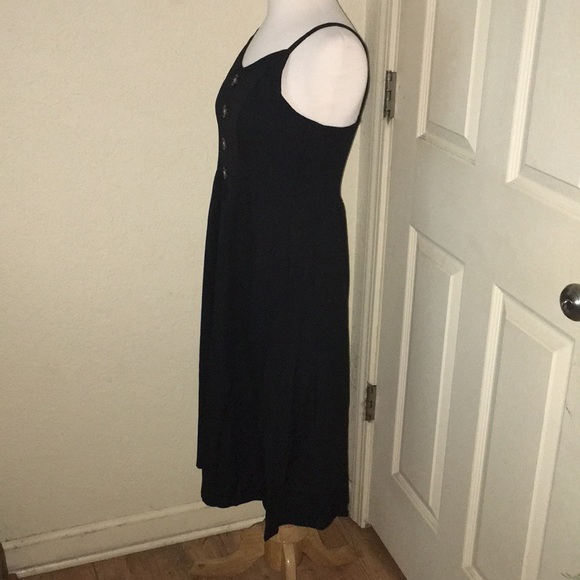 Beautiful button down design midi dress - Picture 7 of 8